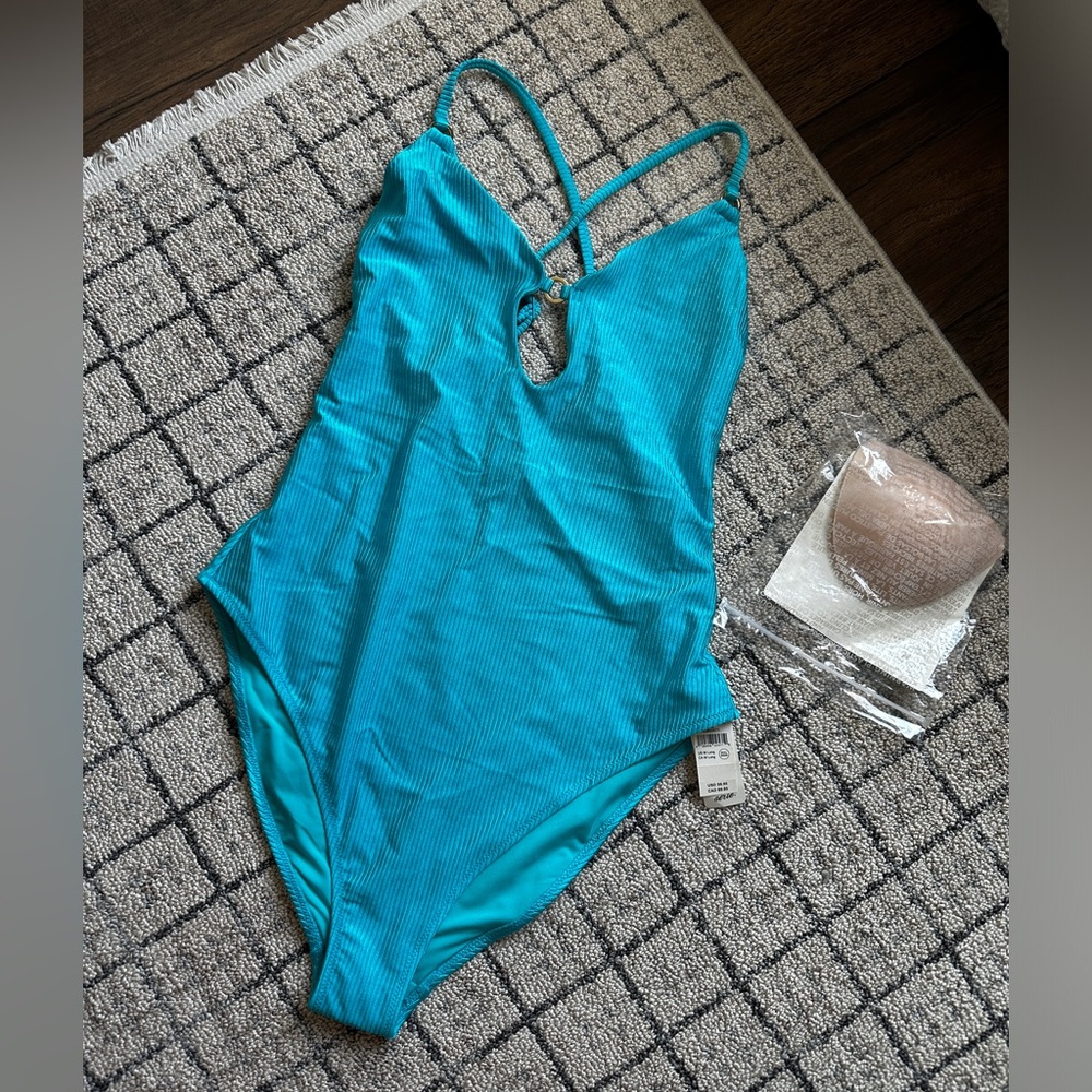 Size medium, long Aerie one piece swimsuit
